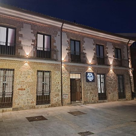 Apartamentos Turisticos Avila Puerta Del Puente 1-3 Екстер'єр фото