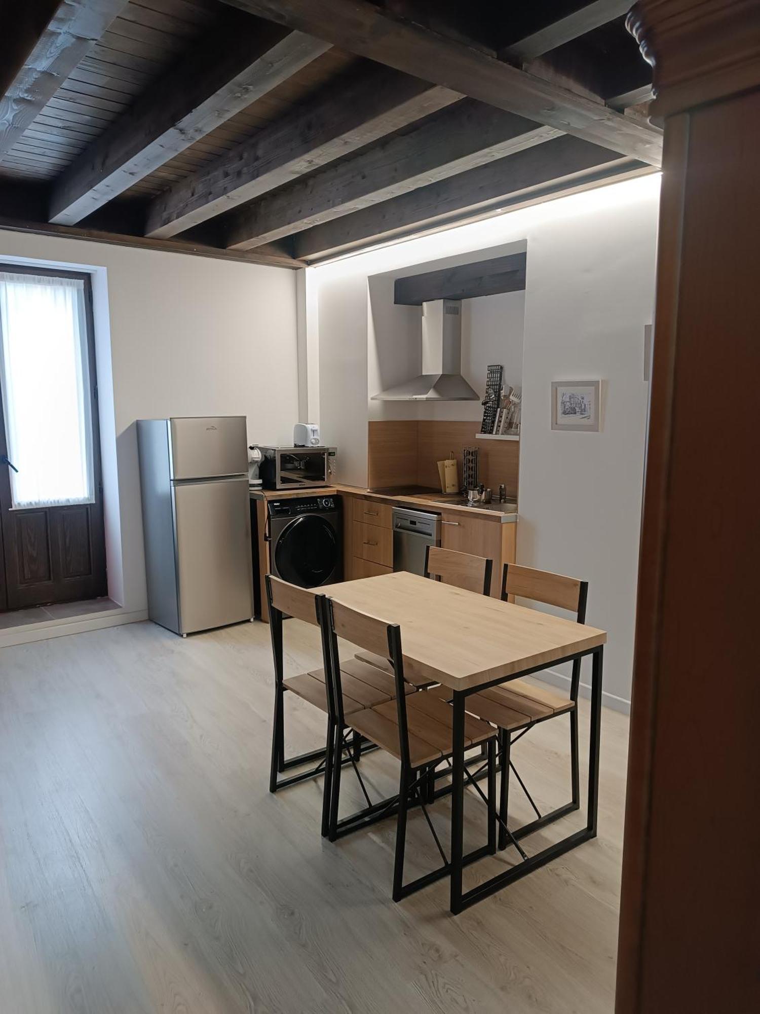 Apartamentos Turisticos Avila Puerta Del Puente 1-3 Екстер'єр фото